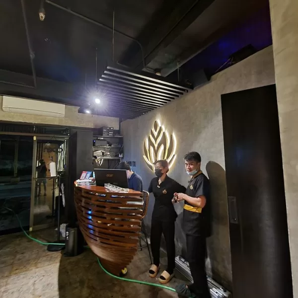 Massage Luxx Spa Reception