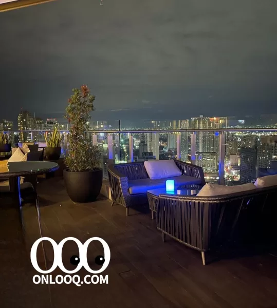 Straight Up Bar at Seda Residences Makati