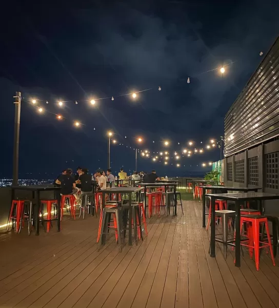 O2 Rooftop Bar BGC