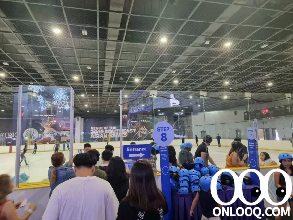 SM MOA Skating Helmets